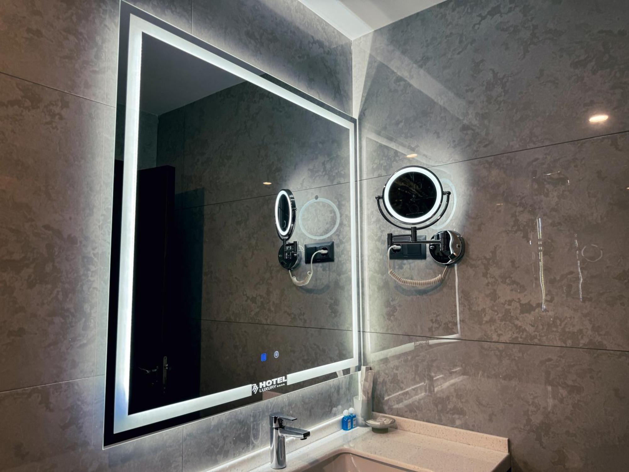 Ziyorat Luxury Hotel Fergana Luaran gambar
