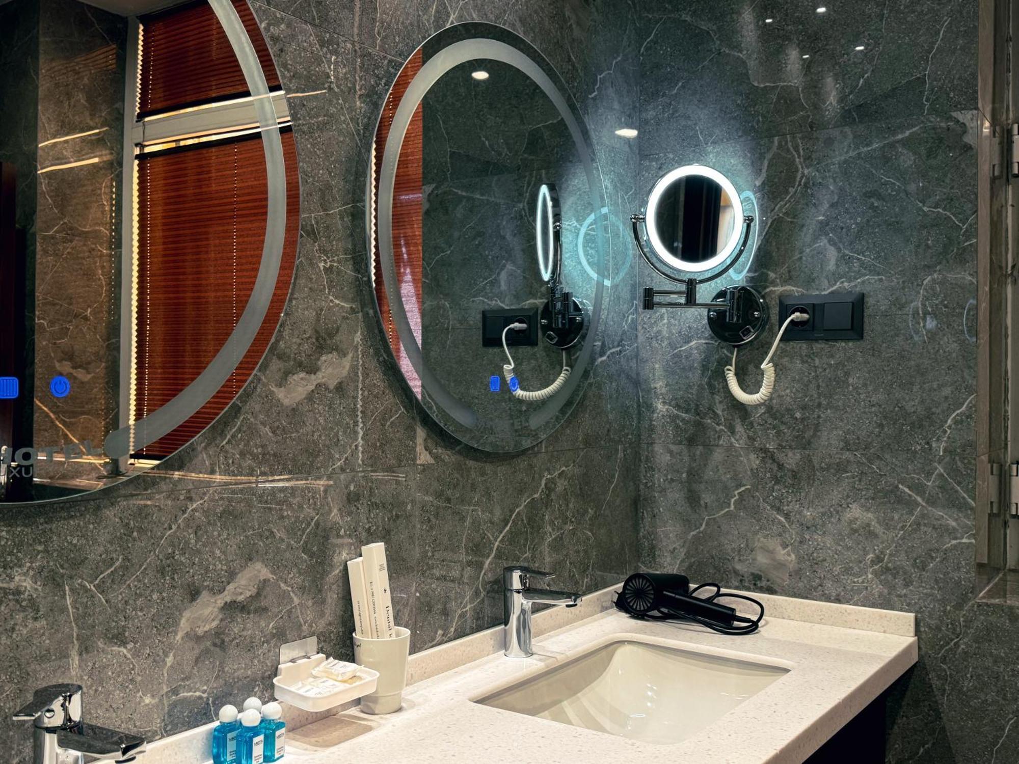 Ziyorat Luxury Hotel Fergana Luaran gambar