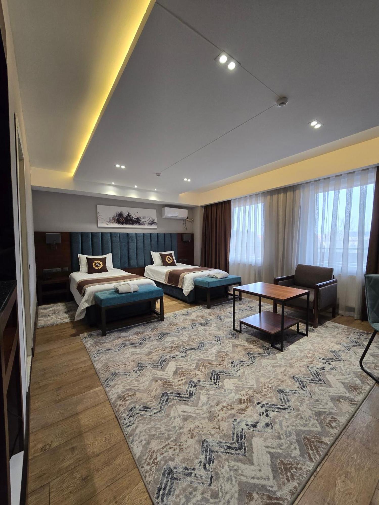 Ziyorat Luxury Hotel Fergana Luaran gambar