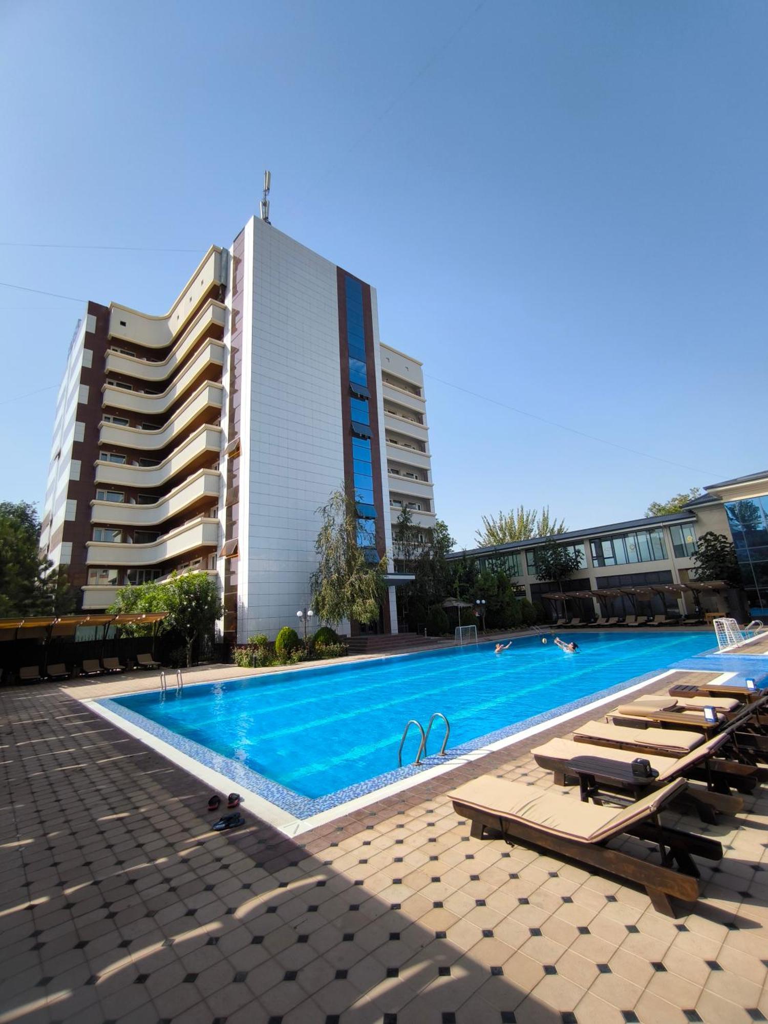 Ziyorat Luxury Hotel Fergana Luaran gambar
