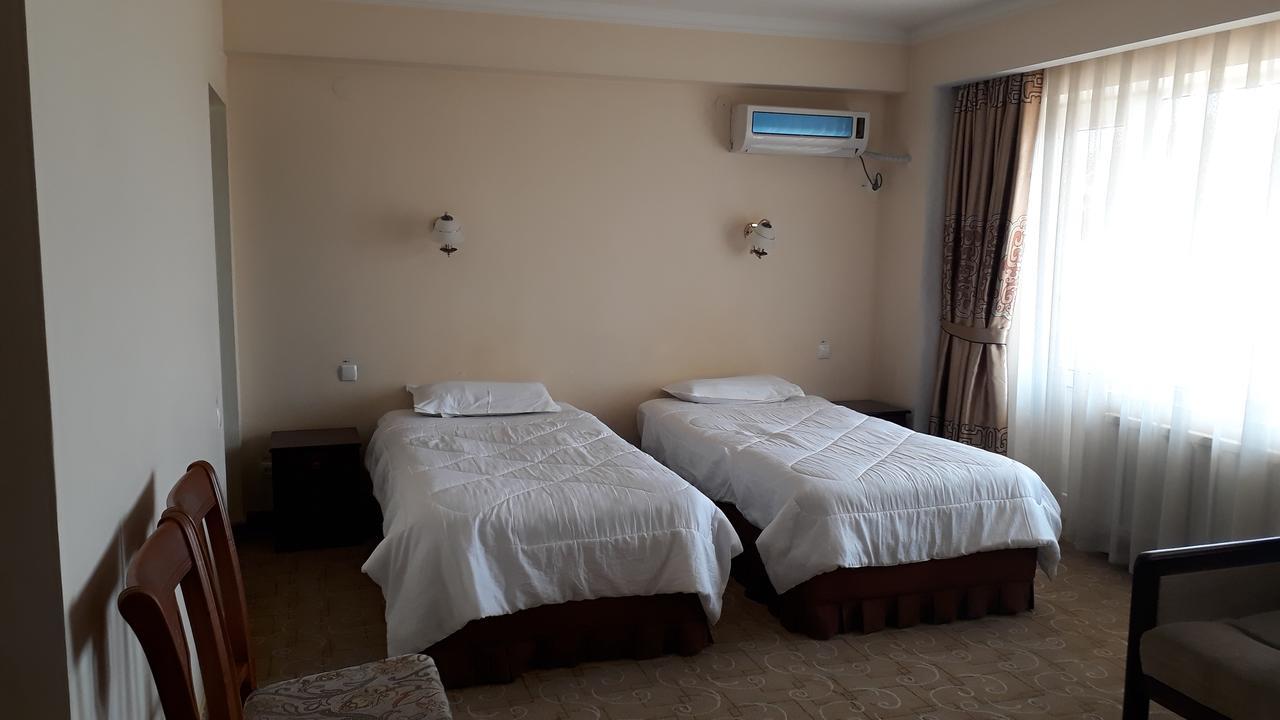 Ziyorat Luxury Hotel Fergana Luaran gambar